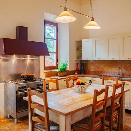 Tenuta Delle Ripalte Szálloda 3*